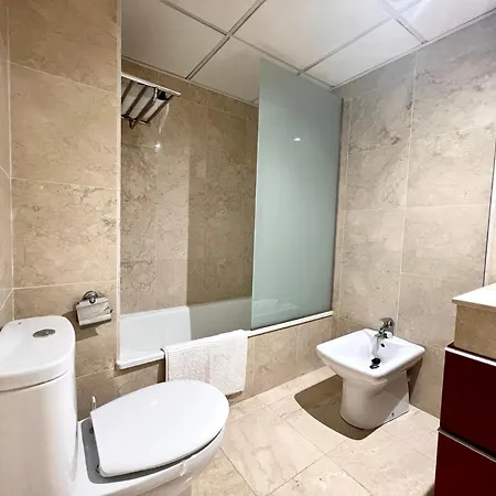 Moderno Con Preciosas Vistas Al Mar En Urbanizacion Con Piscina - Rio Real 11 2g * Marbella