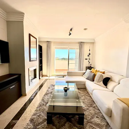 Moderno Con Preciosas Vistas Al Mar En Urbanizacion Con Piscina - Rio Real 11 2g * Марбелья