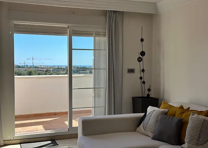 Moderno Con Preciosas Vistas Al Mar En Urbanizacion Con Piscina - Rio Real 11 2g *