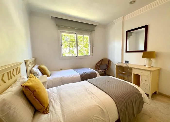 Moderno Con Preciosas Vistas Al Mar En Urbanizacion Con Piscina - Rio Real 11 2g Appartement Marbellac