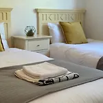 Moderno Con Preciosas Vistas Al Mar En Urbanizacion Con Piscina - Rio Real 11 2g Apartament Marbella