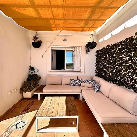 Moderno Con Preciosas Vistas Al Mar En Urbanizacion Con Piscina - Rio Real 11 2g